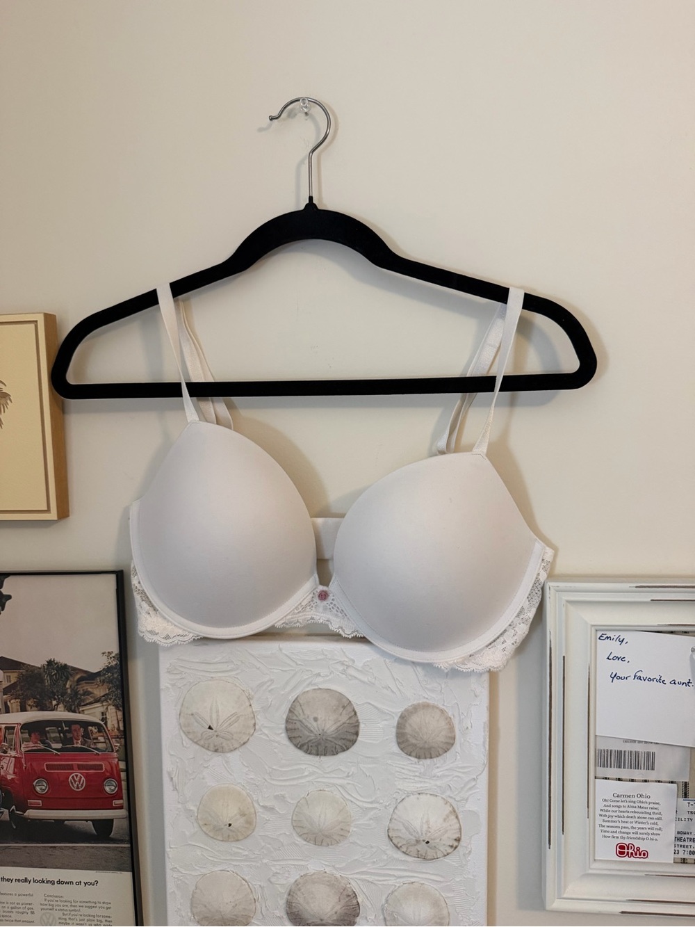VS 36D Push Up Women's White Lace Trim bombshell Bra